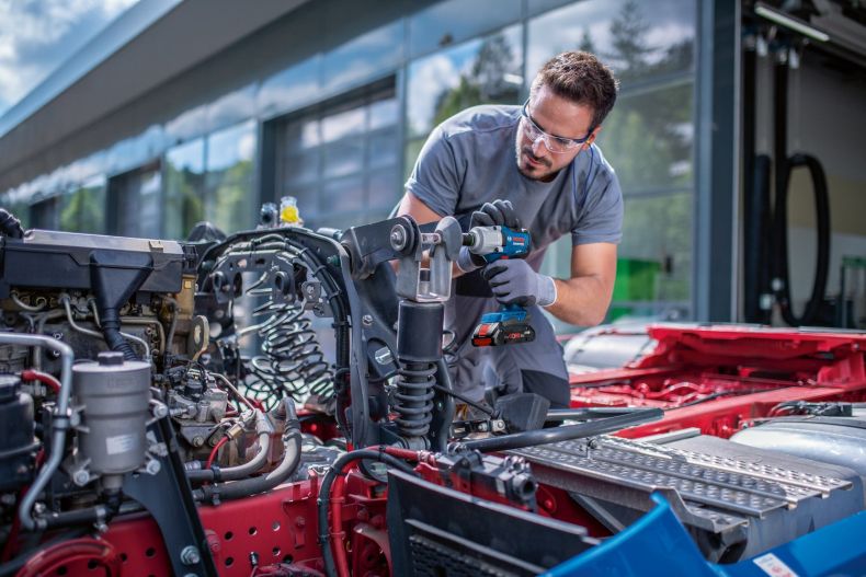 Bosch Profesyonel GDS 18V-450 PC Akülü Darbeli Somun Sıkma (Solo model)