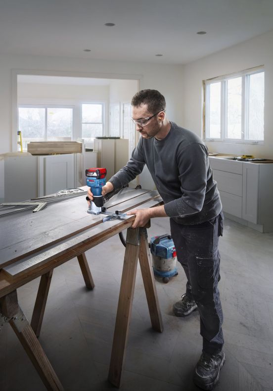 Bosch Profesyonel GLF 18V-8 Akülü Freze (Solo model)